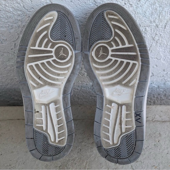 EUC Air Jordan 1 Elevate Low Women’s Shoe. Gray & White. - Picture 7 of 7